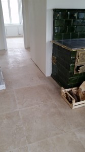 2. Trawertyn Ivory - Classic - szpachlowany i szlif.  61x61x1,5 cm (1).jpg