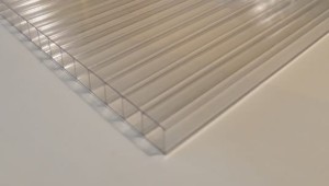 PC- płyty komorowe z poliwęglanu 10 m bezbarwna.jpg
