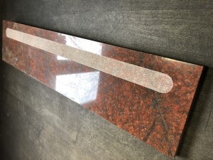 granit-padang-gelb-poler-3cm-szczegół-groszkowanie