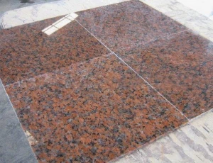 Maple Red - poler 3.jpg