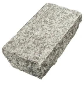 Granit SZARY New Pearl KOSTKA płomień, boki łupane  20x10x5 cm 
