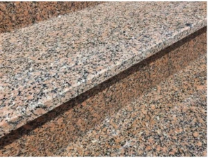 Schody granitowe - czerwono brązowo czarne z granitu typu RED płomieniowane   150x34x3 cm z podstopnicą   150x15x2 cm-2.jpg