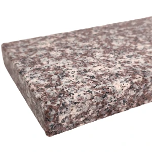 Parapety/Stopnice  - GRANIT BRĄZ KRÓLEWSKI poler, gr. 3 cm  -  1 m2 wyrobu gotowego 